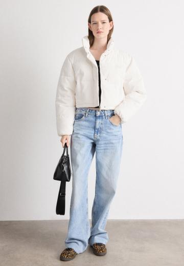 Короткая куртка