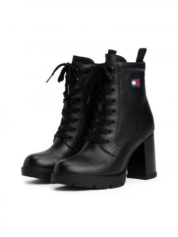 Полусапожки на высоком каблуке