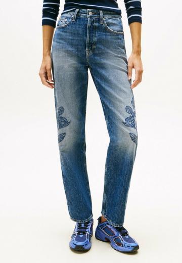 Прямые джинсы