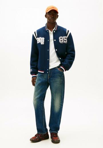 Прямые джинсы