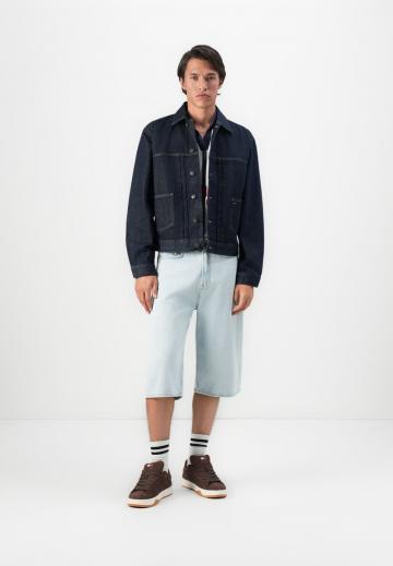 Джинсовая куртка