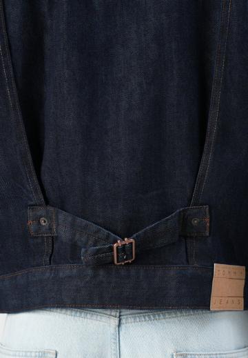 Джинсовая куртка