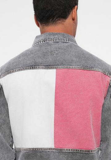 Джинсовая куртка