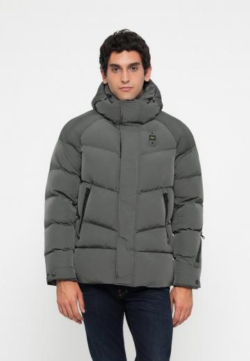 Зимняя куртка