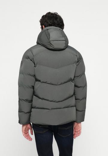 Зимняя куртка