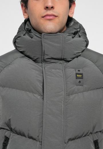 Зимняя куртка