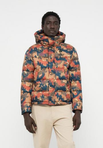 Зимняя куртка