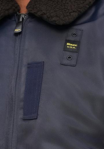 Зимняя куртка