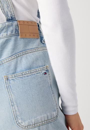 Джинсовый комбинезон