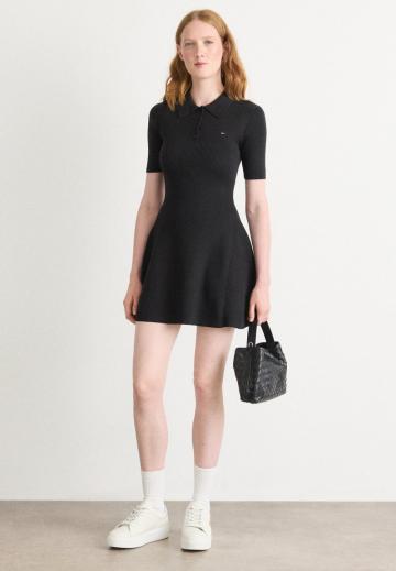 Короткое платье