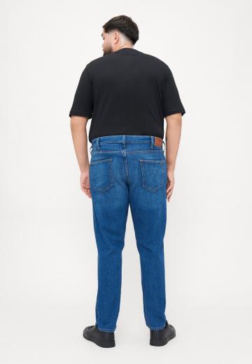 Узкие джинсы