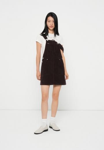 Короткое платье