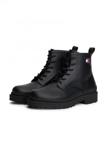 Ботинки на шнуровке