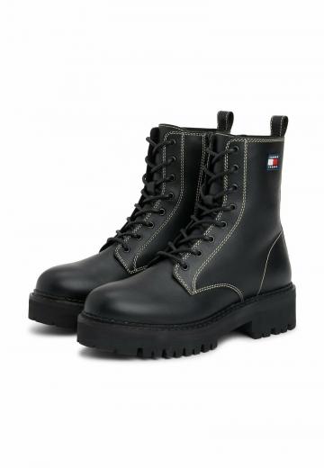 Ботинки на шнуровке