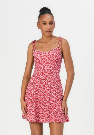 Короткое платье