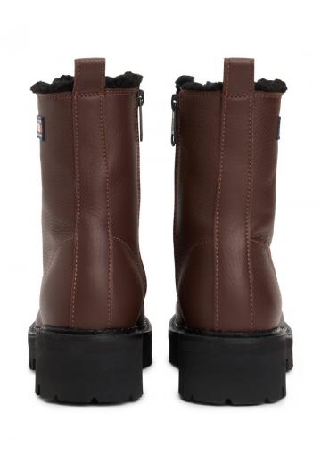 Ботинки на шнуровке