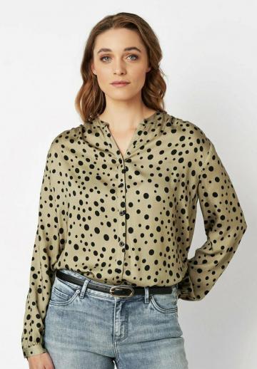 Атласная блузка