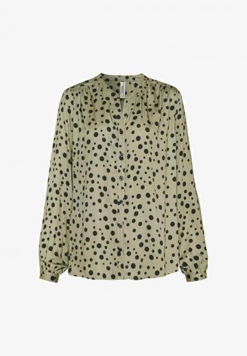 Атласная блузка