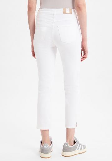 Короткие джинсы