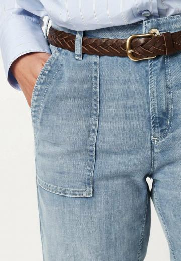 Короткие джинсы