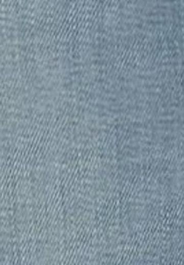 Короткие джинсы