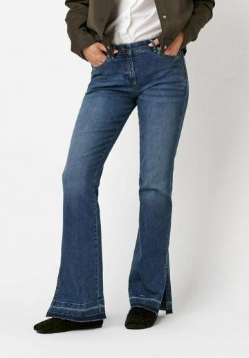 Клешеные брюки