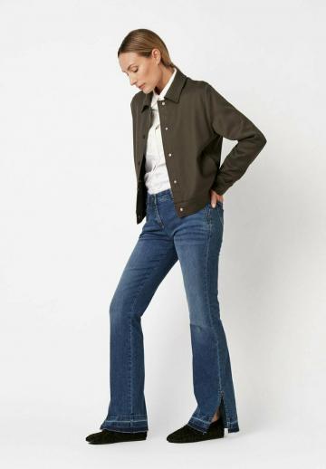 Клешеные брюки