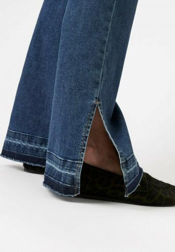 Клешеные брюки