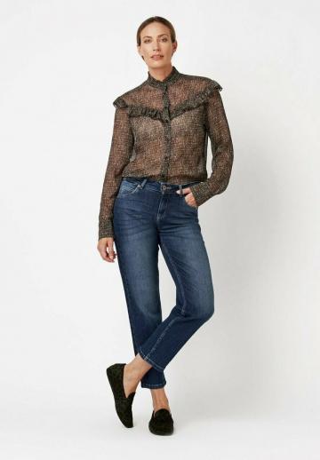 Короткие джинсы