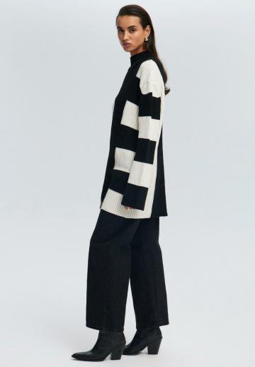 Длинный пуловер