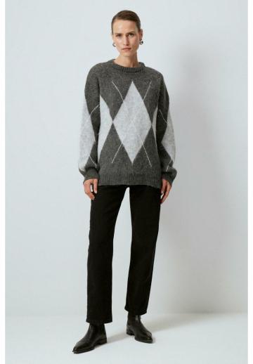 Длинный пуловер