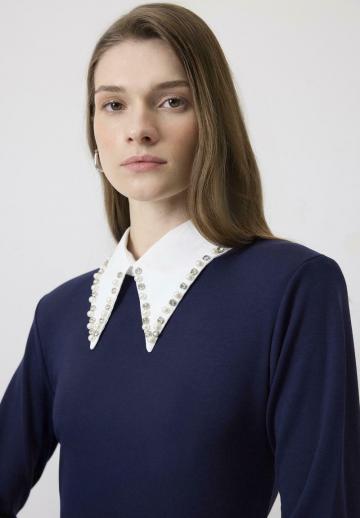 Платье футляр