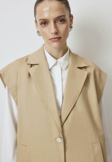 Короткая куртка