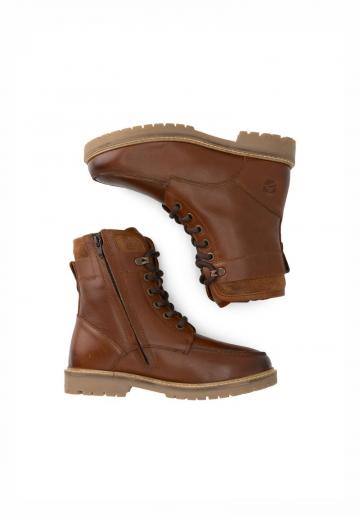 Ботинки на шнуровке