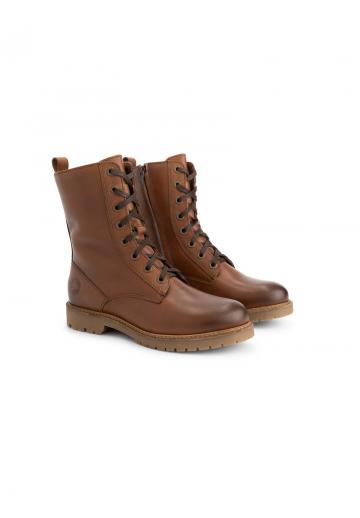Ботинки на шнуровке