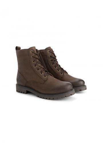 Ботинки на шнуровке