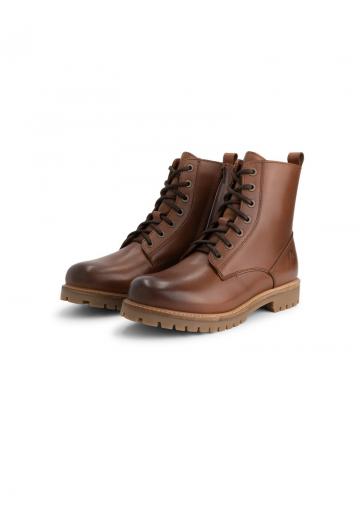 Ботинки на шнуровке