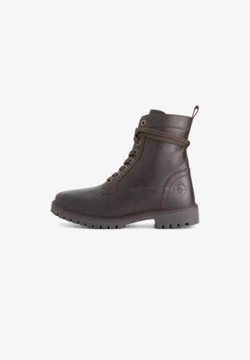 Ботинки на шнуровке