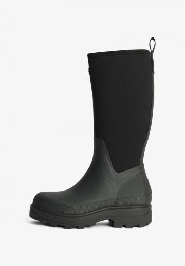 Резиновые сапоги