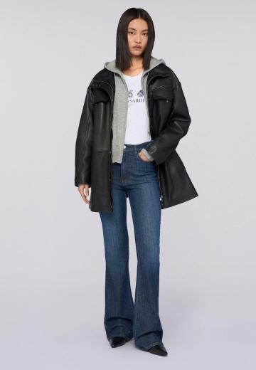 Клешеные брюки