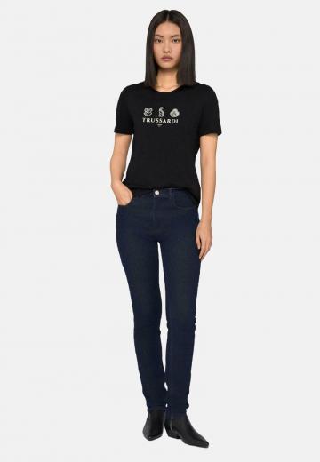 Узкие джинсы