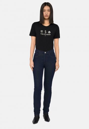 Узкие джинсы