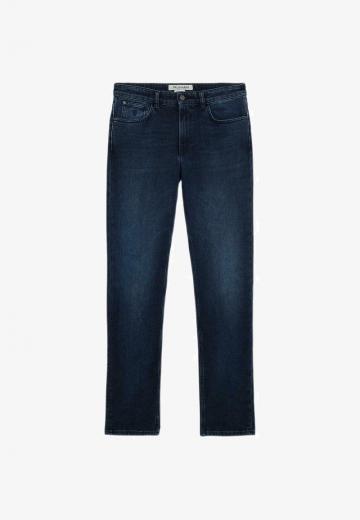 Прямые джинсы