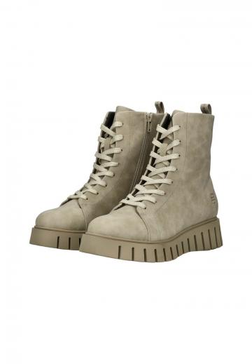 Сапожки на танкетке