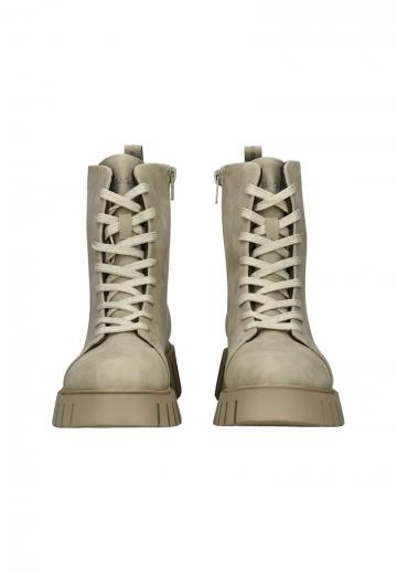 Сапожки на танкетке