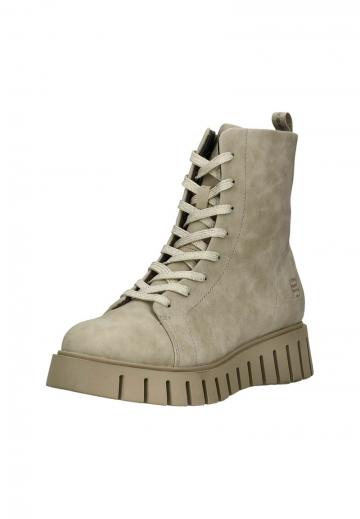 Сапожки на танкетке