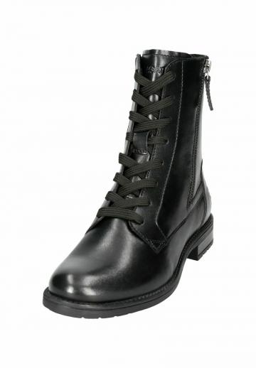 Ботинки на шнуровке