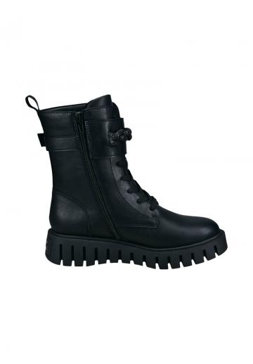 Сапожки на танкетке