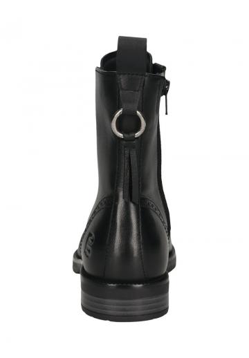 Ботинки на шнуровке