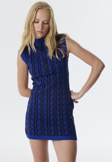 Платье футляр